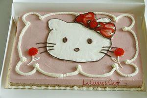 bavarois_fraises_hello_kitty