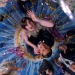 Gatsby le magnifique - ELIZABETH DEBICKI (Jordan Baker) and TOBEY MAGUIRE (Nick Carraway)