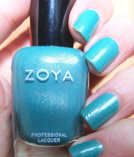 Zuza de Zoya, je mets les tropiques sur mes ongles.....