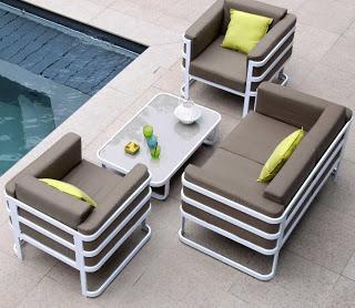Salon de jardin composé de :. 1 Table basse de jardin en Aluminium plateau verre 5mm CAP COD 1 Canapé de jardin 2 places en Aluminium Coussins polyester CAP ... Top 3 des dernières tendances déco pour son jardin
