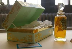 8 bonnes raisons de passer un week-end à Chartres chartes_parfum-8047-300x203 l'odyssée dans Voyages ailleurs