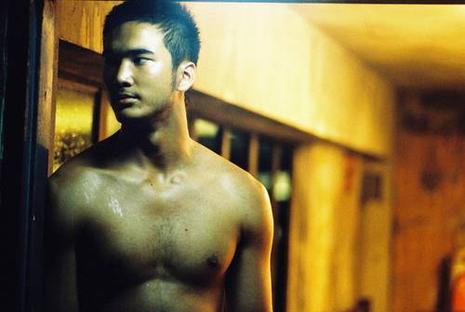 GOO RAK MEUNG WÂ (BANGKOK LOVE STORY), (Thaïlande - 2007)