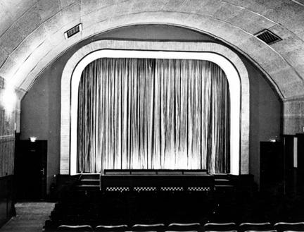 eaton-cine-alter-62x81cm-2007.1209027472.jpg