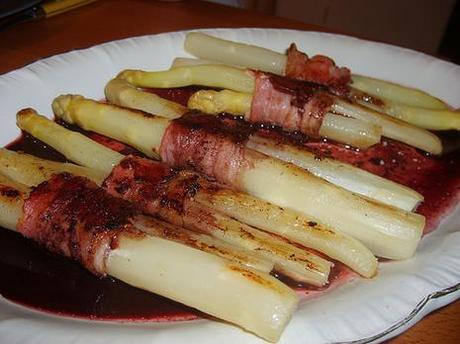 Red Wine and Lard Asparagus