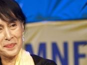 anniversaire, Aung Kyi! Plusieurs milliers messages sympathie Françaises Français adressés France