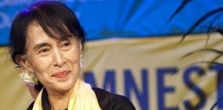 Bon anniversaire, Aung San Suu Kyi! Plusieurs milliers de messages de sympathie de Françaises et Français lui ont été adressés par France Aung San Suu Kyi