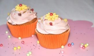 Cupcakes citron pavot et sa crème mûre sauvage