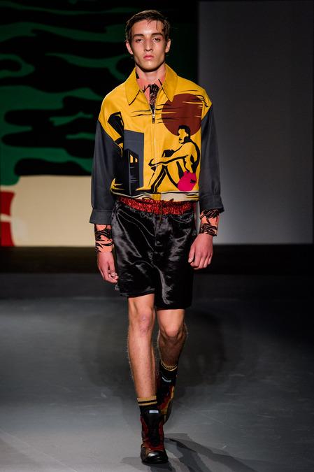 Le défilé Prada homme pour l'été 2014...