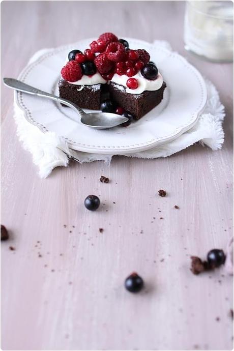 Brownie chocolat aux fruits rouges et mascarpone