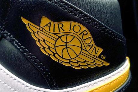 Air Jordan 1 Mid Sonics air-jordan-1-mid-sonics-3