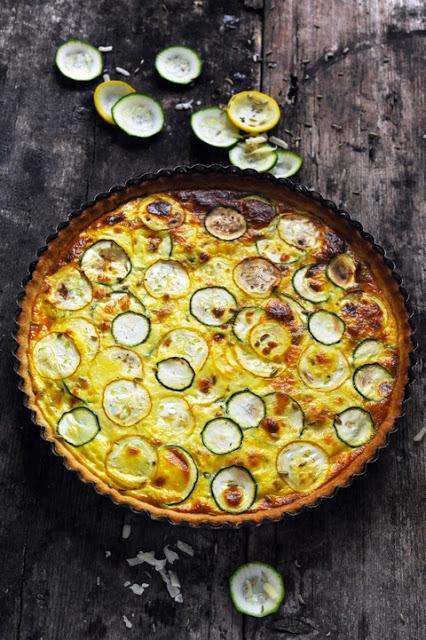 Ma tarte à tout du mercredi… Courgettes et cantal jeune, enfin c'est l'été !