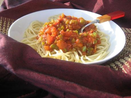 Spaghetti zigni au berbéré, pâtes à la sauce piquante d'Érythrée