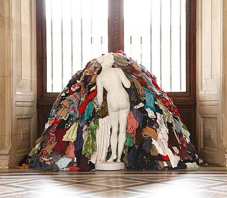 Michelangelo-Pistoletto--Venere-degli-Stracci--Venus-aux-c.jpg