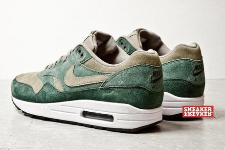Nike Air Max 1 Green Suede nike-air-max-1-suede-green-4