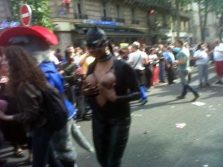 Gay Pride ou Marche des fiertés à Paris, ce samedi 29 juin 2013, avec pour mot d’ordre : «Allons au bout de l'égalité ». En images by Ronald Tintin