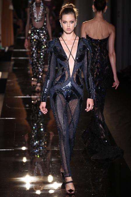 Le défilé couture Atelier Versace...