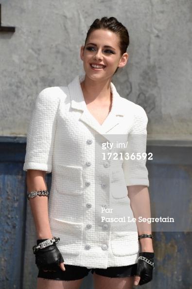 Kristen Stewart à la Fashion Week de Paris.