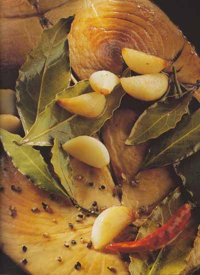 Thon confit à l'ail et au laurier