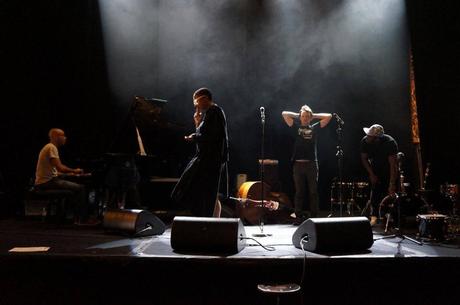 cecile-mclorin-salvant-music-report-illustration