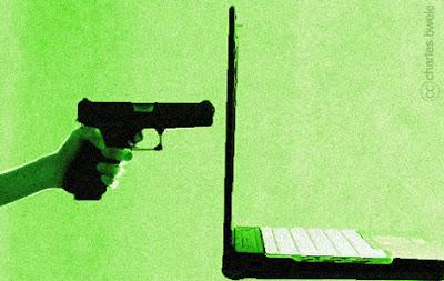 En cas de guerre, tuez les hackers !