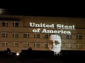 PRISM: Projection géante d’un artiste allemand l’Ambassade américaine