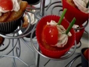 Cupcakes-sales-au-thon-et-tomates-cerises-2.jpg