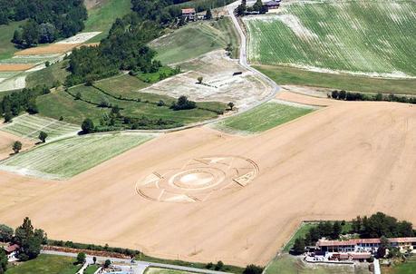 Crop Circle 2013: spettacolare pittogramma a Robella (Asti)