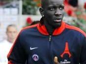 Blanc laisse porte ouverte pour Sakho