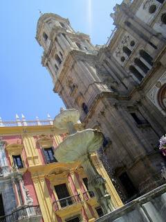 Quelques agréables heures imprévues à Malaga