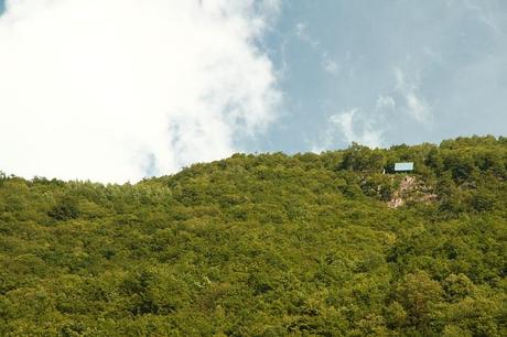 Le miroir de 40 m2 de Viganella, tout en haut de la montagne