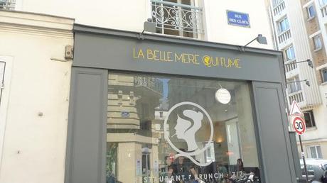 La belle mère...qui fume