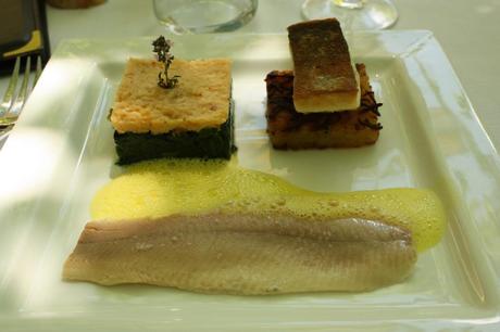 Chez Philip Truite en trois cuissons crique de pommes de terre tombée dépinards au Serrano