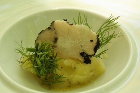 Chez Philip Quenelle de truffe dété du Vaucluse