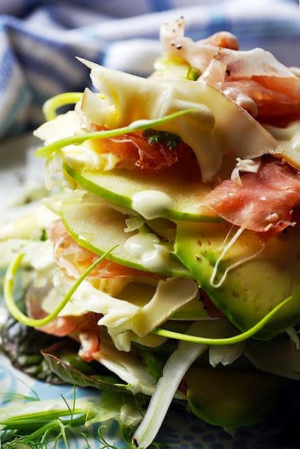 Le vendredi c'est retour vers le futur… Croquez la pomme ! Mille feuilles fraîcheur aux pommes vertes et reblochon…
