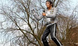 Michael-Jackson-Statue--007
