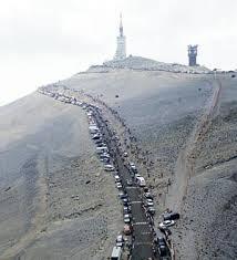 Tour : avant le Ventoux dimanche, Trentin gagne en baroudeur