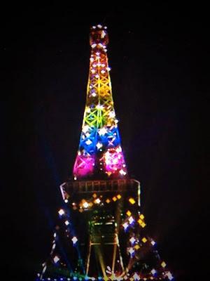 455° Le lobby gay a encore frappé.