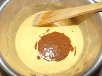 Entremet chocolat praliné croustillant et fruits rouges