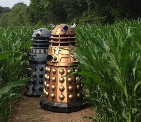 Doctor Who: ouverture d’un labyrinthe géant dans un champ de maïs DoctorWho-crop-circle2