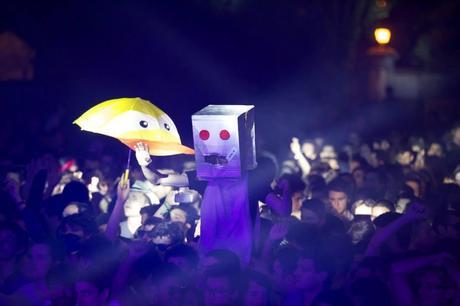 PEACOCK SOCIETY – NUIT #2 1001515_158782510981148_986372511_n