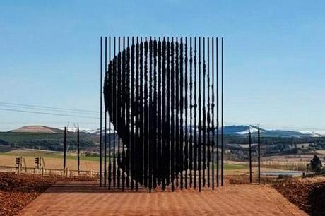 Un hommage d'acier à Nelson Mandela