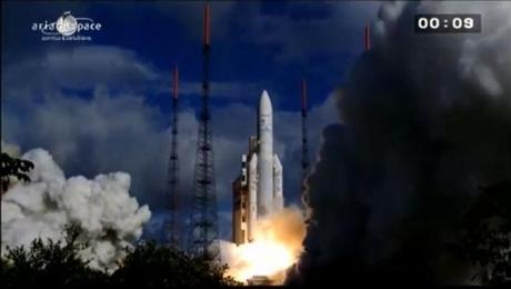 VIDEO Kourou : décollage réussi d'Ariane 5