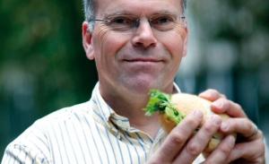 CRISE ALIMENTAIRE: Un hamburger in vitro pour remplacer la viande – Université de Maastricht
