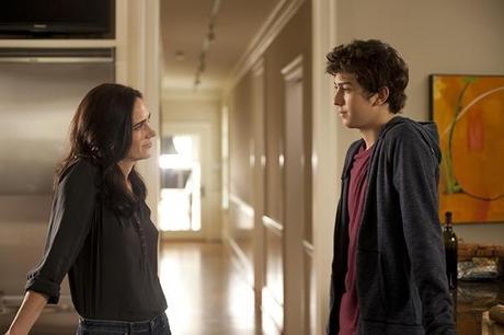 jennifer-connelly-and-nat-wolff-in-stuck-in-love