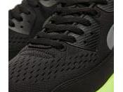 Nike Premium Comfort Black Flash Lime