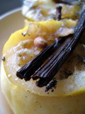 Pommes rôties à la vanille et au thé lapsang souchong Pommes rôties à la vanille et au thé lapsang souchong