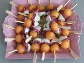 Brochettes melon, magret mozzarella Melon, duck skewers