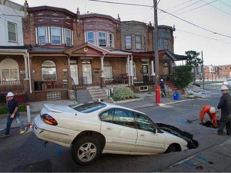 SINKHOLES à Missouri, Philadelphia...