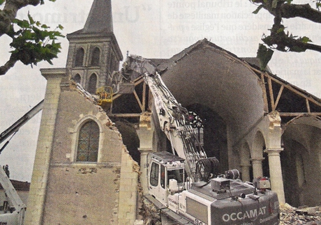 En France, on détruit les églises ! Mais on construit des mosquées…