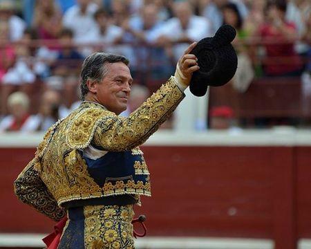 968901_10201043453201540_216257267_n